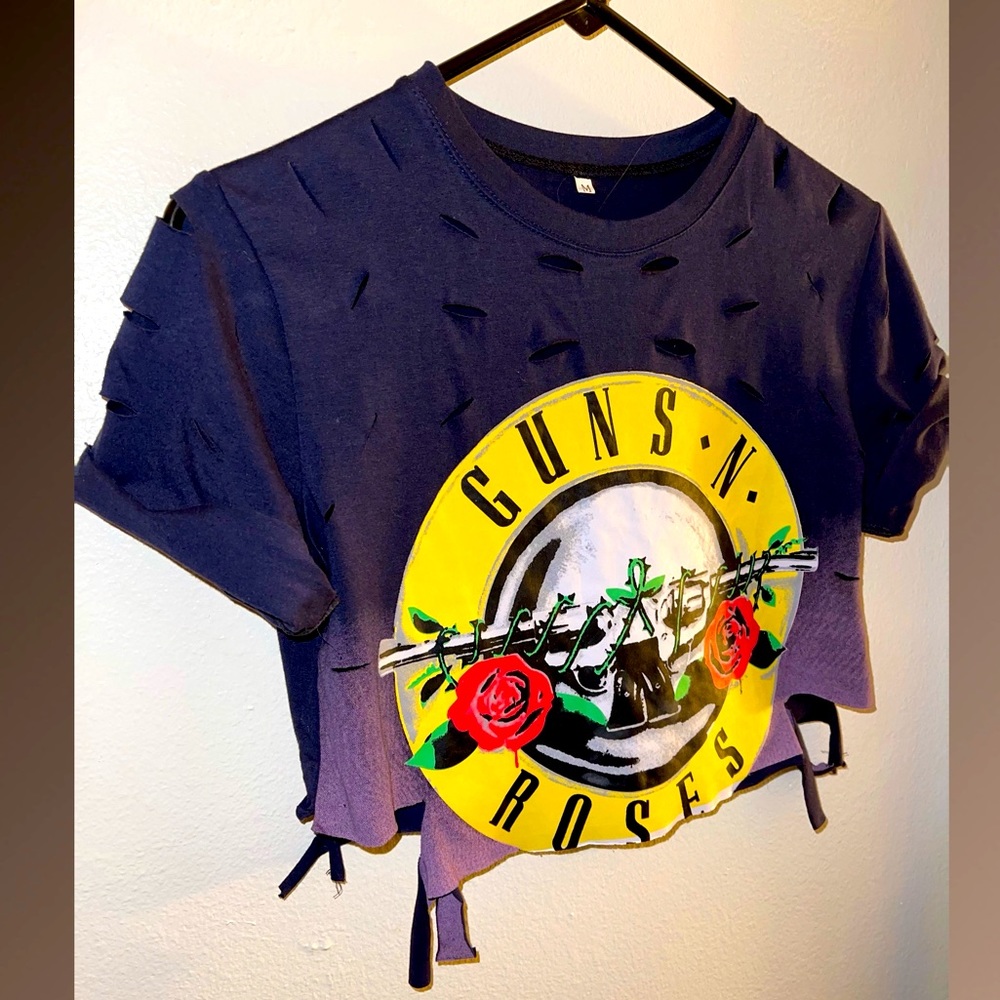 Guns and Roses 🥀
